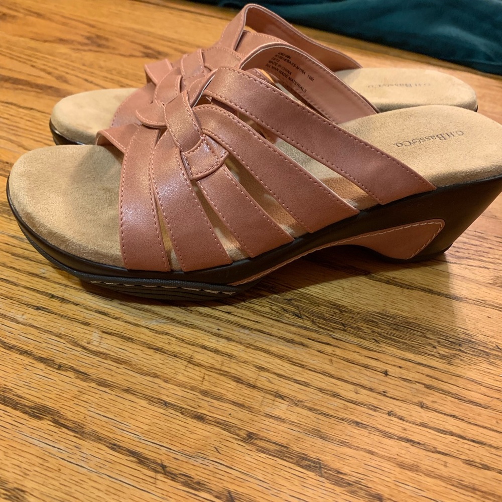 GH Bass and Co sandals